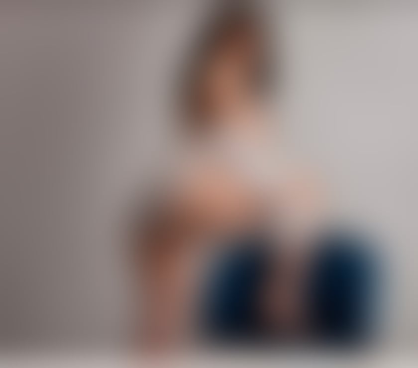 Escorts North London Enfield - Photos for OUTCALL Stunning Amira