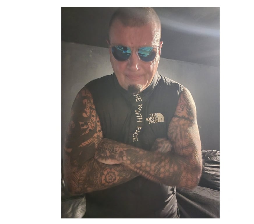 adult personals West Yorkshire Bradford - Photos for MATURE MALE SEEKING NAUGHTY CASUAL FUN WITH FEMALES ONLY