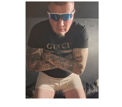 casual encounters Cottingley Bridge Bradford - Photos for MATURE MAN OFFERING FEMALE NAUGHTY ADULT FUN