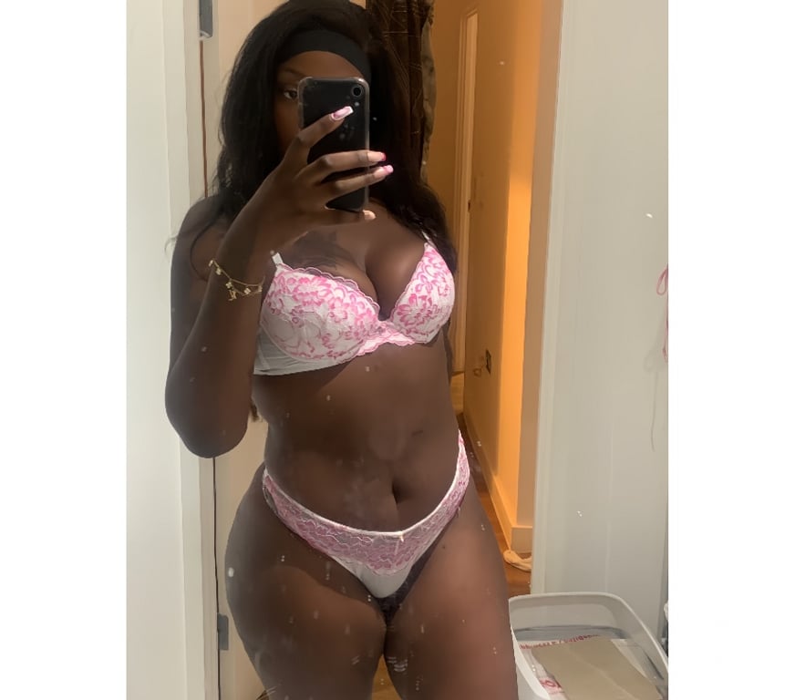 Escorts East London Beckton - East London - Photos for British Ebony Baddie