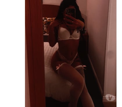 Escorts Royal Albert Liverpool - Photos for English Alexis-Rose