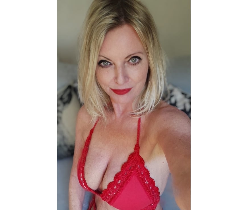 Derby City Centre - Derby — Naughty Natural Milf 58yrs Real 34E CONTENT OFFERS available