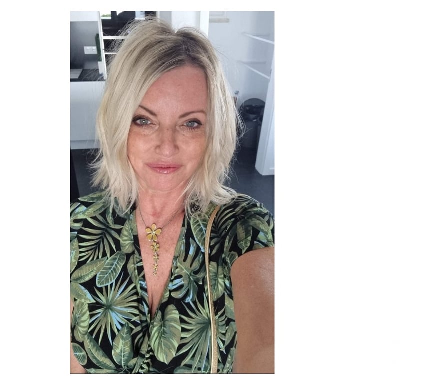 Adult Entertainment Derbyshire Derby - Photos for Naughty Natural Curvy British 57yr old Active now