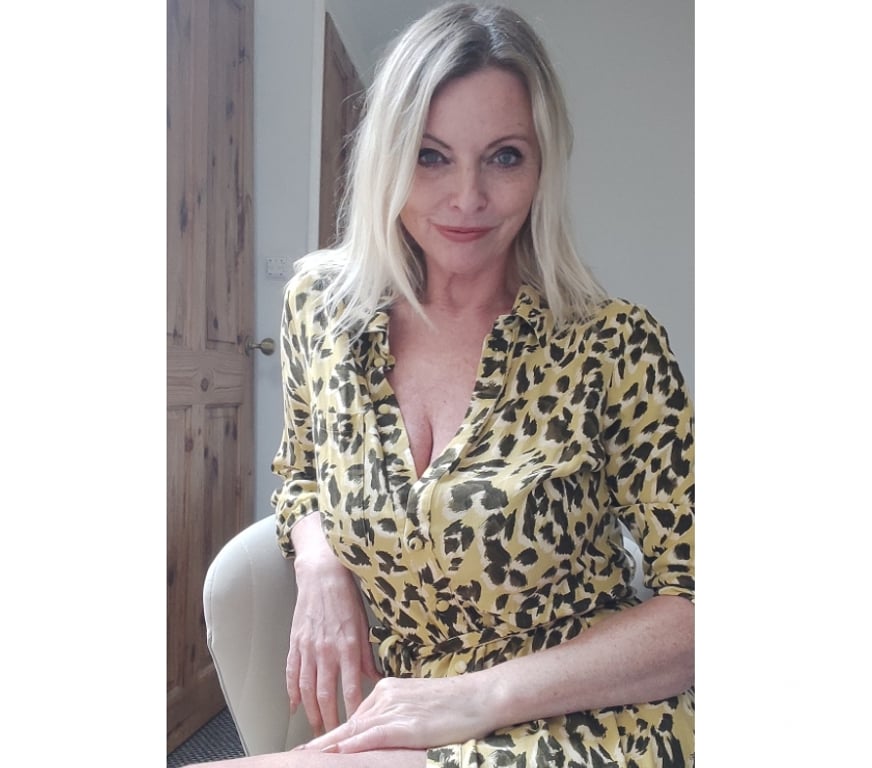 Adult Entertainment Derbyshire Derby - Photos for Naughty Natural British Milf 57yrs Real 34E