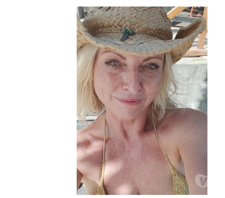 Adult Entertainment Derbyshire Derby - Photos for Naughty Natural Curvy British 57yr old.