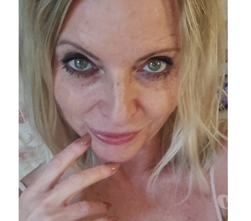 Adult Entertainment Derbyshire Derby - Photos for Naughty Natural Brit 57yrs Real. Content available