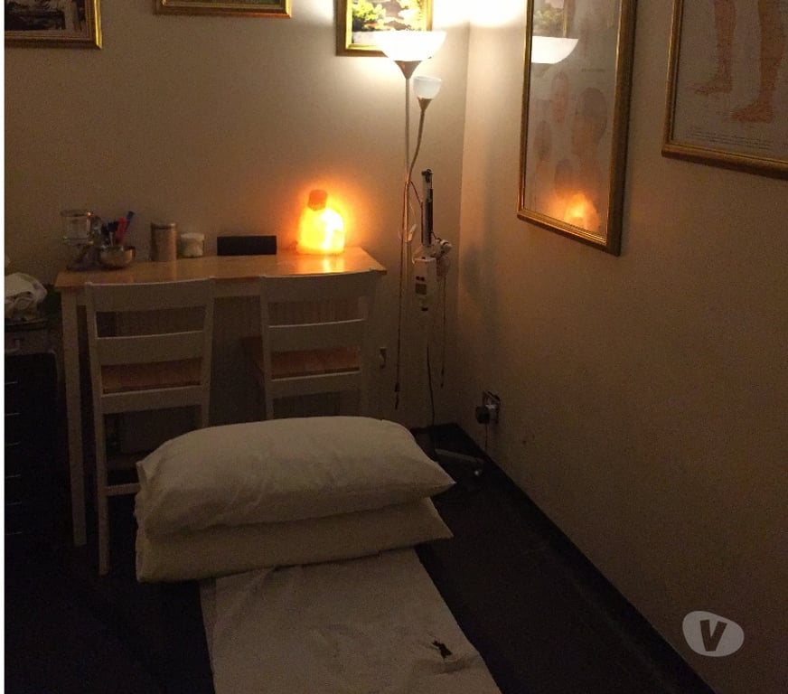 Full body massage Greater Manchester Manchester - Photos for Mature Male Offering Massage for Ladies & Couples