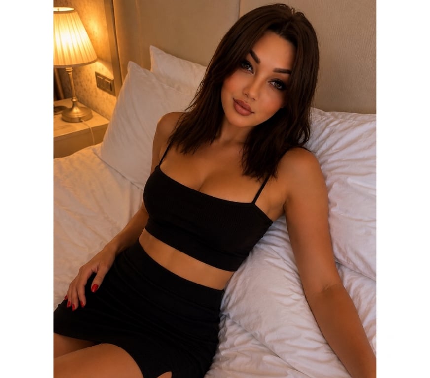 Escorts East London South Woodford Station - East London - Photos for Karina massage 💆 🔥FEET FETISH 🦶🏻💞