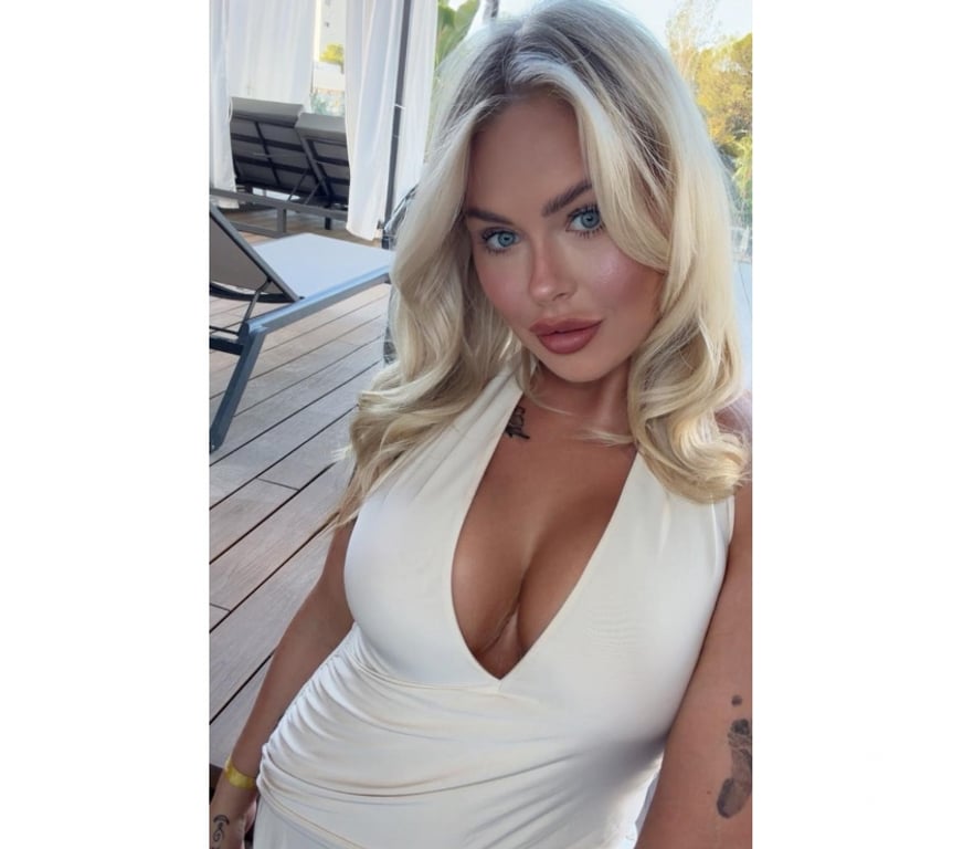 Adult Entertainment South West London Chelsea - South West London - Photos for 🔥 ENGLISH S!UT ONLINE NOW! HUGE🍉 JUICY🍑 07386375420