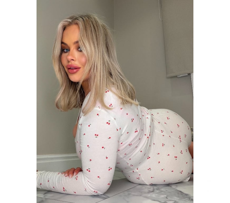 Adult Entertainment South West London Chelsea - South West London - Photos for ENGLISH BARBIE ONLINE NOW UPGRADED 🍉 • +447918079235