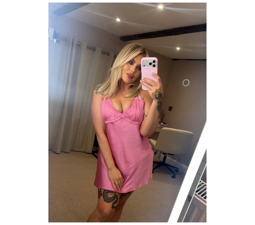 Adult Entertainment South West London Chelsea - South West London - Photos for ENGLISH BARBIE ONLINE NOW UPGRADED 🍉 • +447918079235