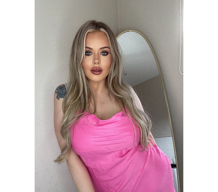 Adult Entertainment South West London Chelsea - South West London - Photos for Blue Eyed BRITISH Blonde! ONLINE 4 VID CALLS +447466345941