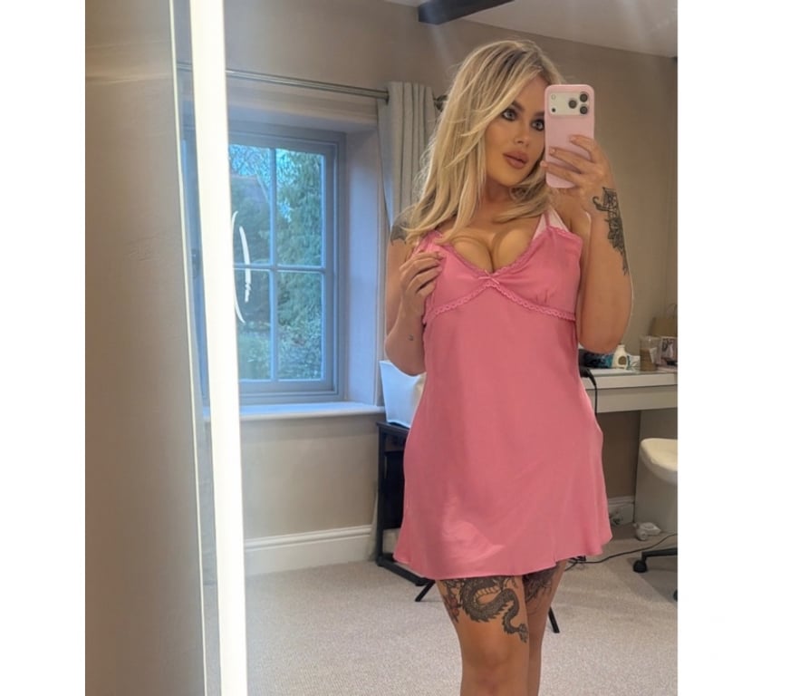 Adult Entertainment South West London Chelsea - South West London - Photos for 32GG • FILTHY ENGLISH BARBIE • ONLINE NOW +447440760225