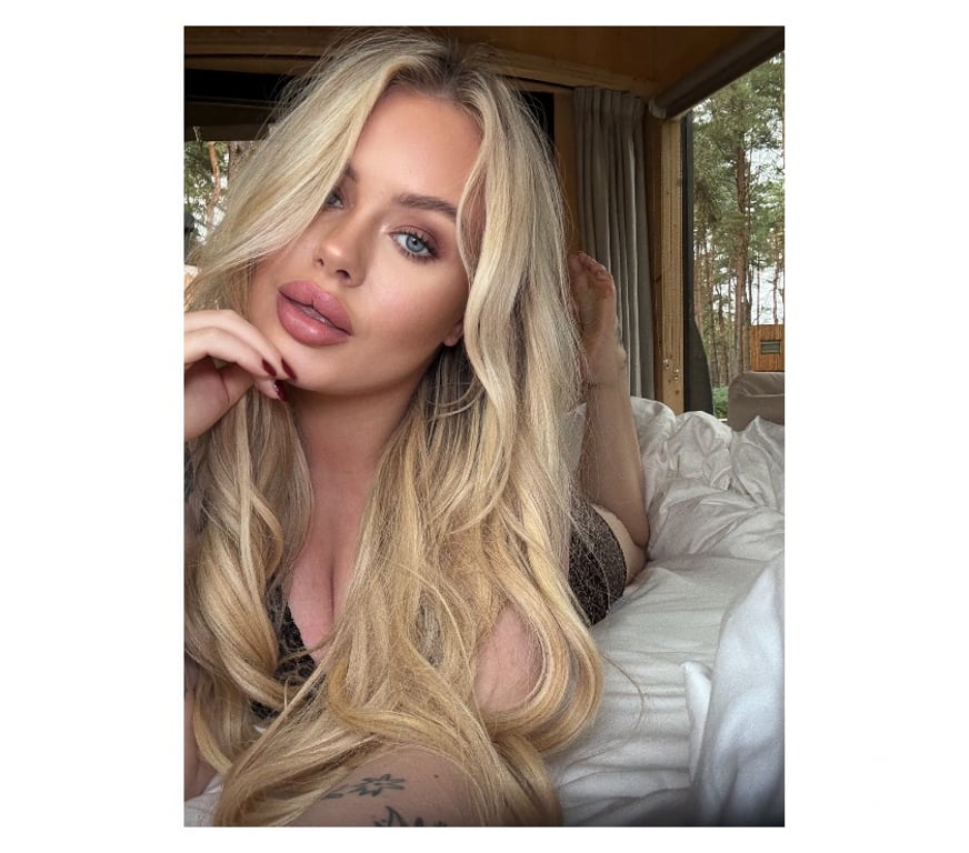 Adult Entertainment South West London Chelsea - South West London - Photos for Blue Eyed BRITISH Blonde! ONLINE NOW! +447466345941