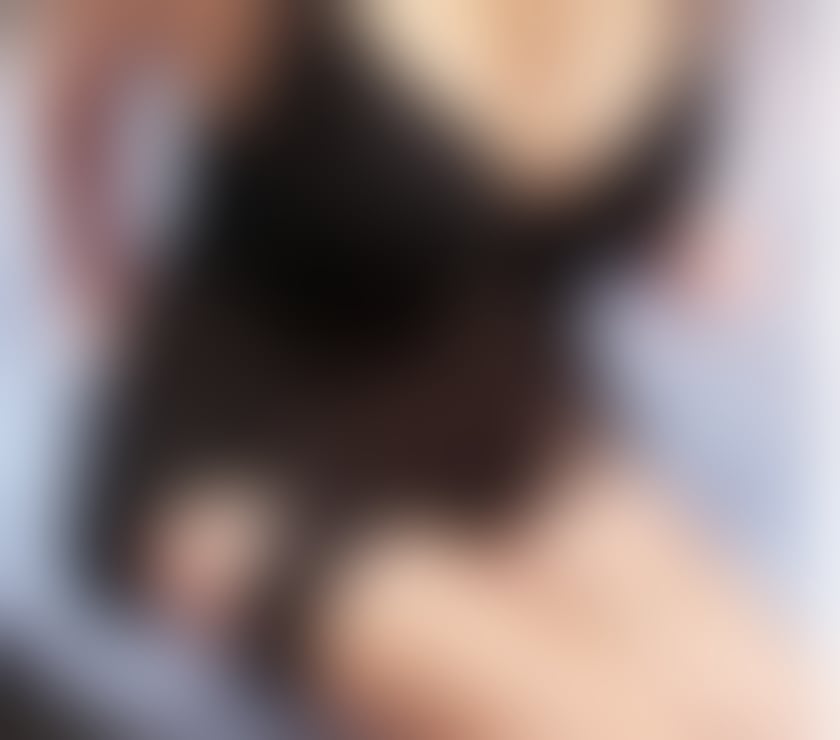  Escorts & Erotic Massage Leeds City Centre Leeds - Photos for English blonde ellamarie 😍