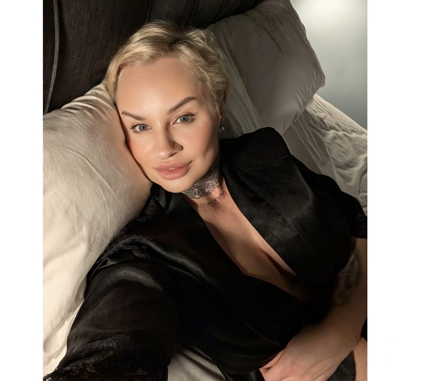 Adult Entertainment West Midlands Birmingham - Photos for Georgie Dix - 🇬🇧 Genuine hot wife 😉