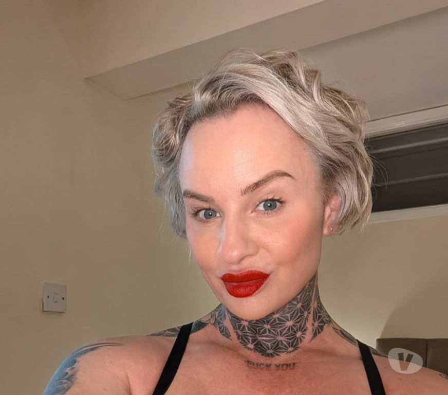 Adult Entertainment West Midlands Birmingham - Photos for Georgie Dix - 🇬🇧 41 year old stunner!