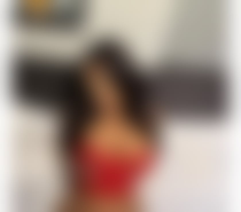 Escorts Hertfordshire Dacorum - Photos for Deluxe Esmeralda Model for you 😘😘🤩🤩🤩