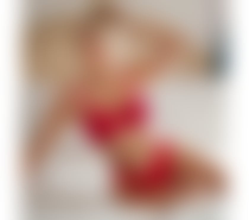 Escorts South Yorkshire Sheffield - Photos for I am attractive, sweet and natural, come to the party.