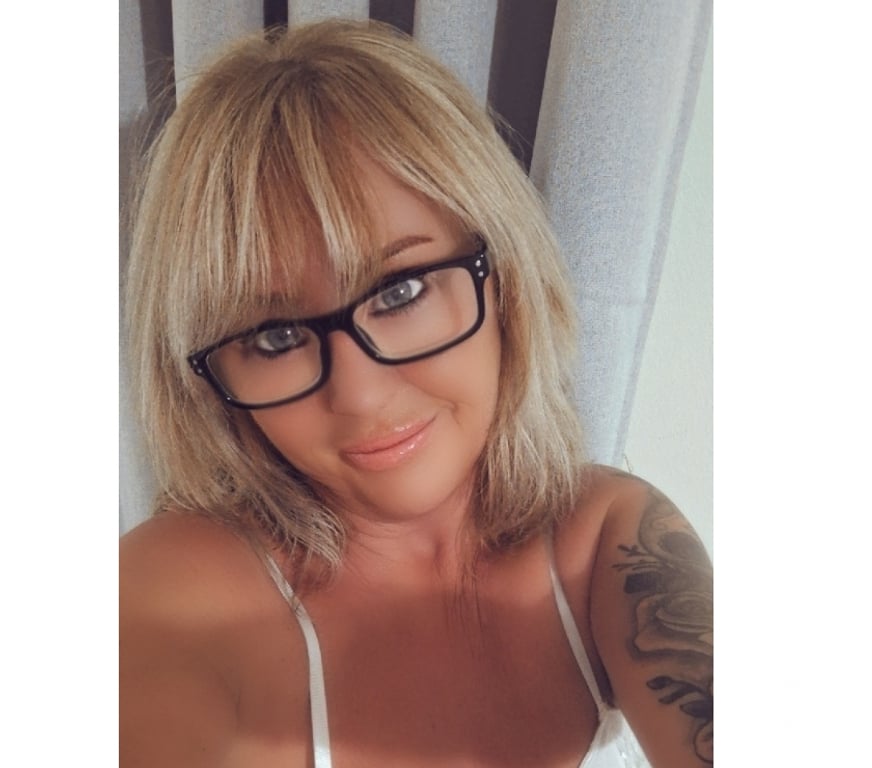 Adult Entertainment Greater Manchester Manchester - Photos for CURVY BLONDE PETITE MILF HUGE E CUP🥵 🔥ONLINE