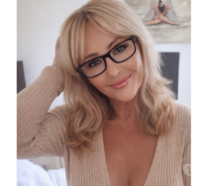 Adult Entertainment Greater Manchester Manchester - Photos for NAUGHTY NORTHERN BLONDE PETITE MILF E CUP🥵 🔥ONLINE