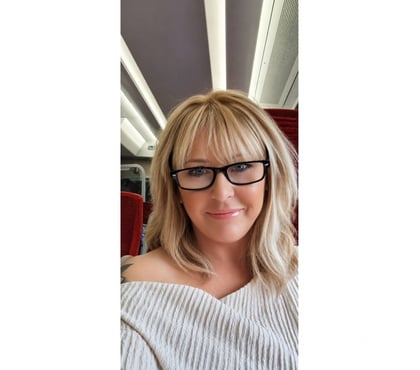 Adult Entertainment Manchester City Centre Manchester - Photos for NAUGHTY PETITE MILF E CUP🥵 🔥ONLINE