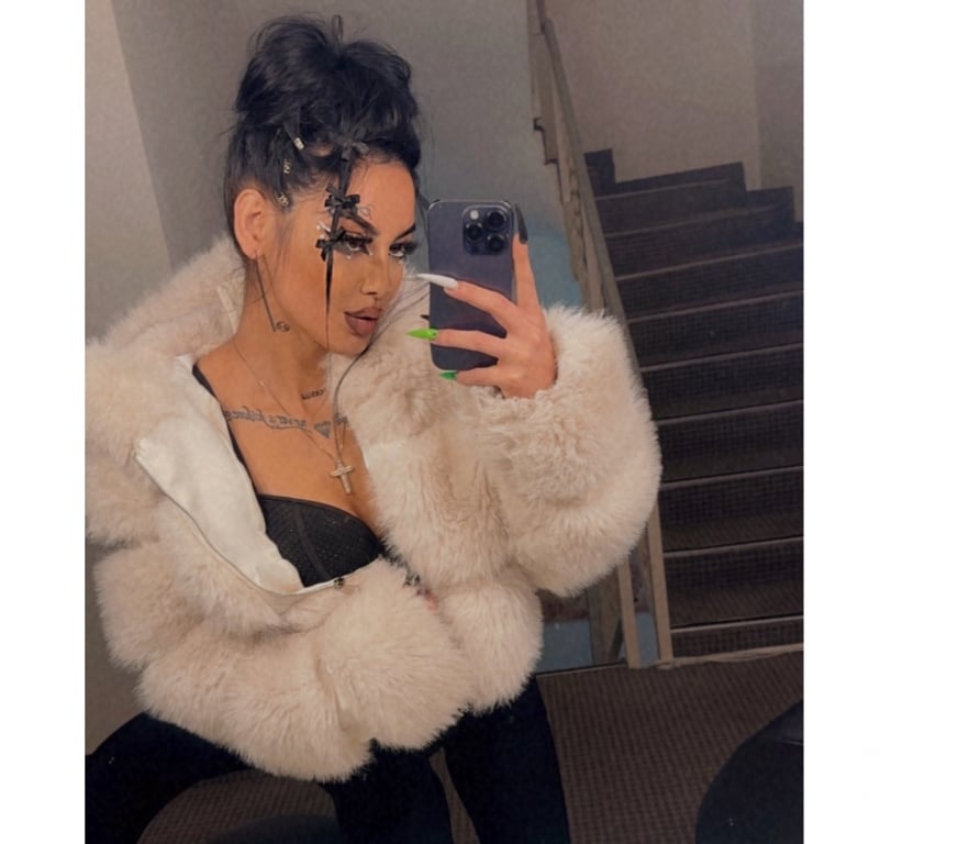 Adult Entertainment Central London Aldgate - Central London - Photos for Let’s know each other right now.