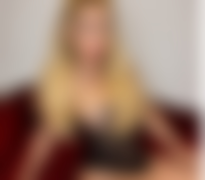 Transsexual Escorts Earls Court South West London - Photos for Earls Court , TS Lara Gabriela Blonde Brazilian SW5