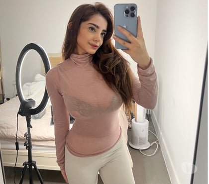 Photos for 23yo Slim Busty 30F🍒LIVE VERIFY🇬🇧FRI TILL 3AM🌃