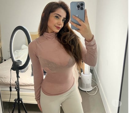 Photos for 23yo Slim Busty 30F🍒LIVE VERIFY🇬🇧FRI TILL 3AM🌃