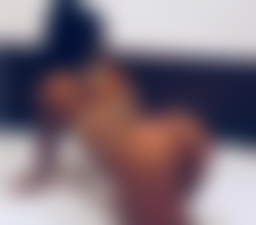 Escorts Bridgend Town Centre Bridgend - Wales - Photos for Noelya new girls în city party