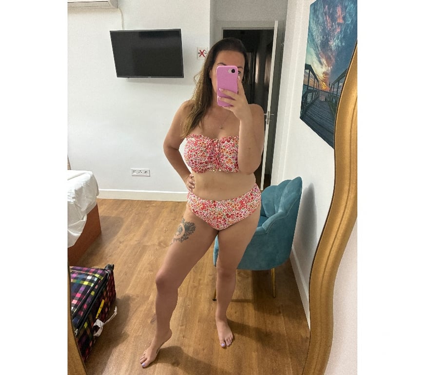 Adult Entertainment Cardiff Cardiff City Centre - Cardiff - Photos for TEXTING QUEEN - DISCOUNTS TODAY! - 07735910885