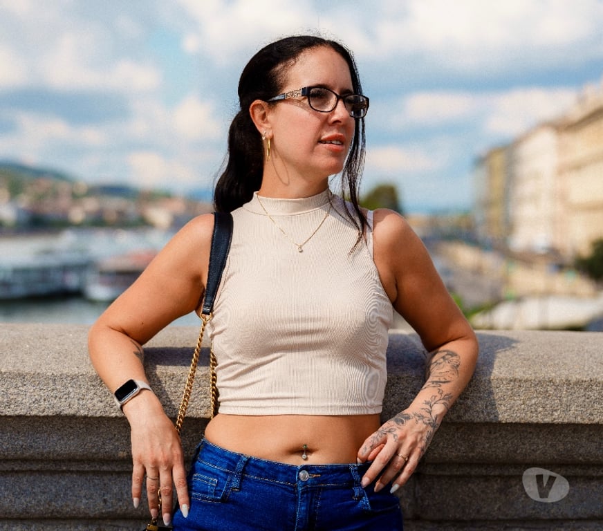 Adult Entertainment Leicestershire Leicester - Photos for Curvy English Lucy