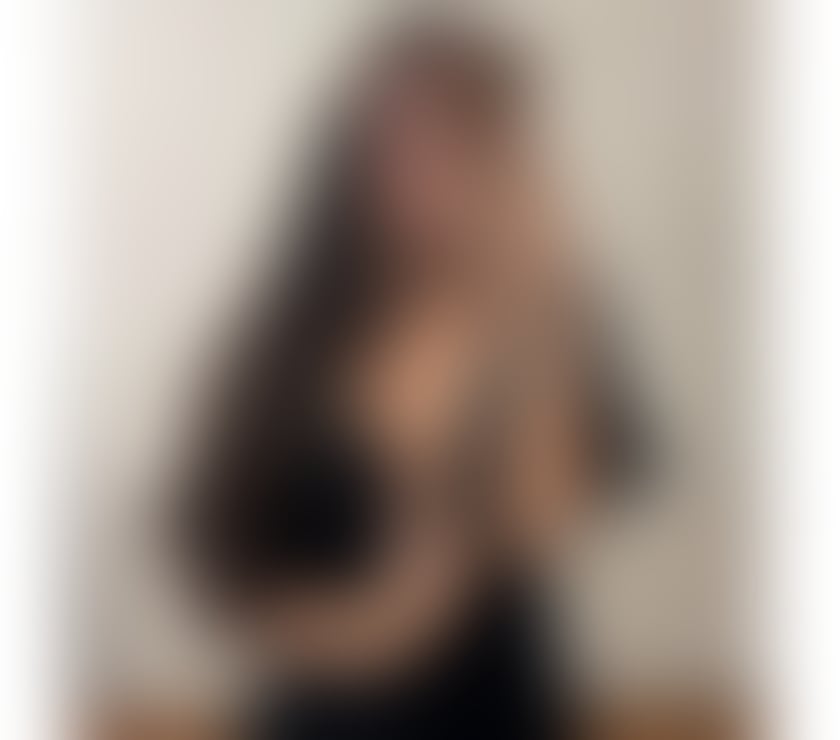 Escorts East London Canary Wharf - East London - Photos for Iris 💞 sweet Girl 💯✨ ✅ All East
