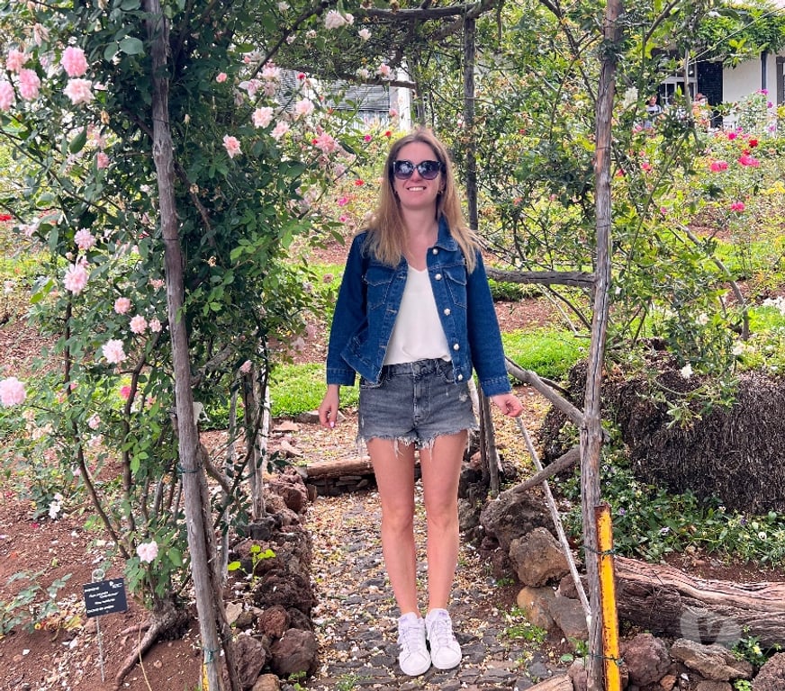 Escorts Surrey Epsom and Ewell - Photos for in epsom for few days 100% real pics