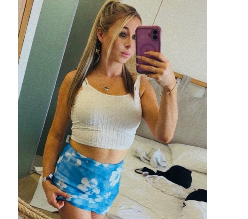 Adult Entertainment South Yorkshire Rotherham - Photos for Looking for fun? Becky ready to play 😍