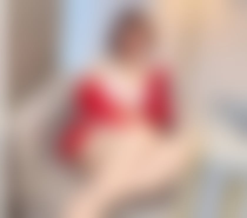 Escorts Canary Wharf East London - Photos for Elegant singapore girl in canary wharf E14