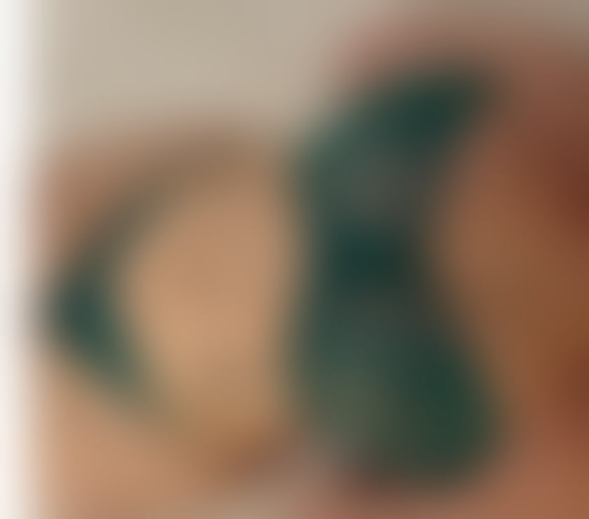 Escorts West London Hillingdon - Photos for OUTCAL ONLY big busty Sandra. Best bj