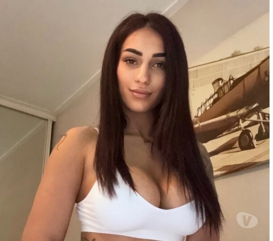 Escorts Gloucestershire Cheltenham - Photos for Julia 🥰 Party Girls 🎉 Good Vibes ❤️