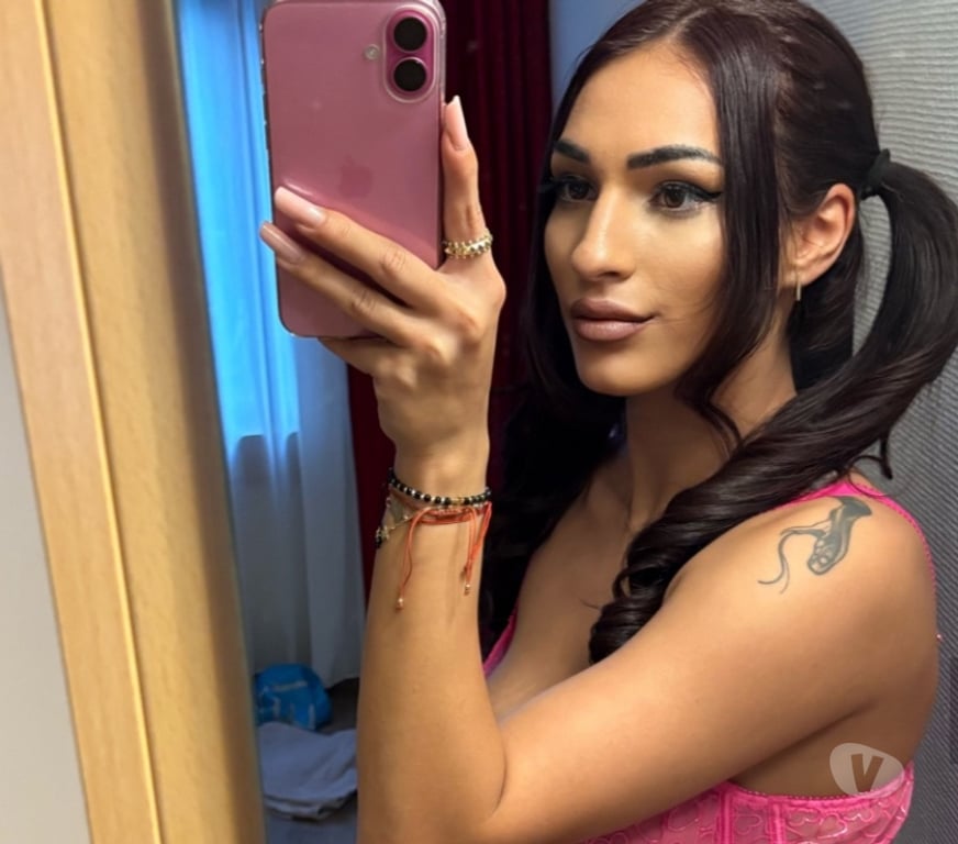 Escorts Gloucestershire Cheltenham - Photos for Julia 🥰 Party Girls 🎉 Good Vibes ❤️