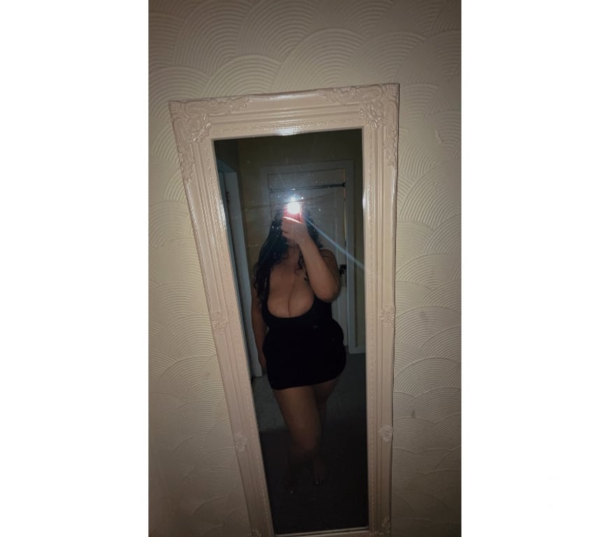 Adult Entertainment East London Canary Wharf - DLR Station - East London - Photos for All services £2 a min 😈 special pics £10 vids £15