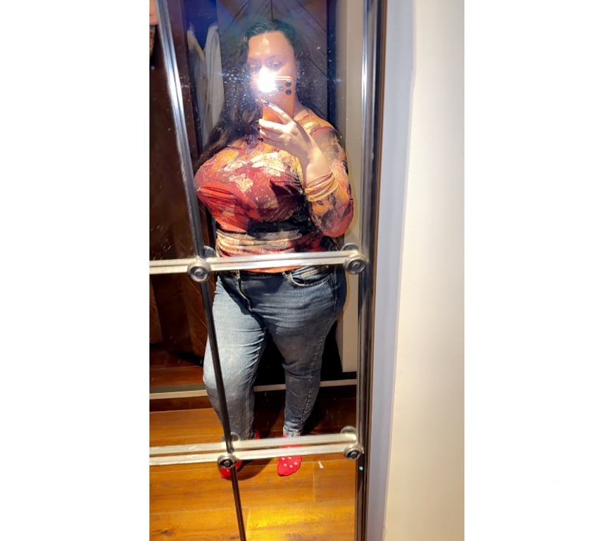 Adult Entertainment East London Canary Wharf - DLR Station - East London - Photos for Play toy with the L cups