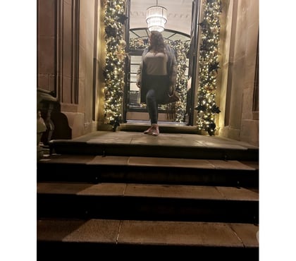 Adult Entertainment Canary Wharf East London - Photos for Your play toy with the L cups