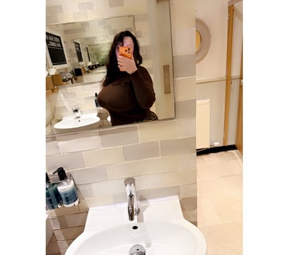 Adult Entertainment Canary Wharf East London - Photos for Your play toy with the L cups 😈