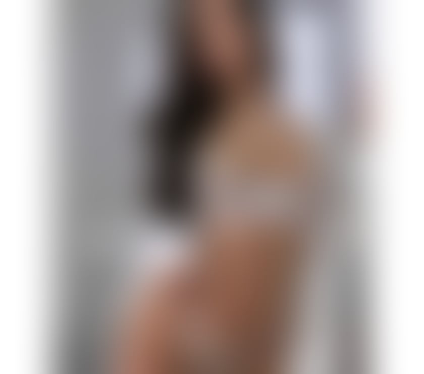 Escorts Ealing Greenford - Ealing - Photos for Sexy bombshell EMMA ๐ just arrived ๐ party girl