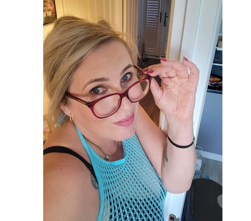 Adult Entertainment North Yorkshire Redcar and Cleveland - Photos for Rachel milf queen of curves online only