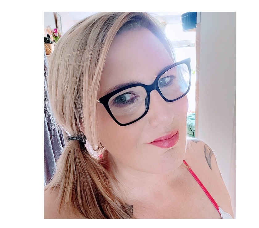 Adult Entertainment Merseyside Liverpool - Photos for Real English milf online only