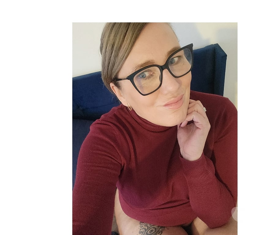 Adult Entertainment Merseyside Liverpool - Photos for Real English milf online only