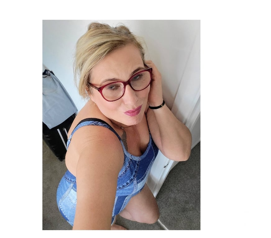Adult Entertainment County Durham Stockton-on-Tees - Photos for Rachel curvy temptress online only