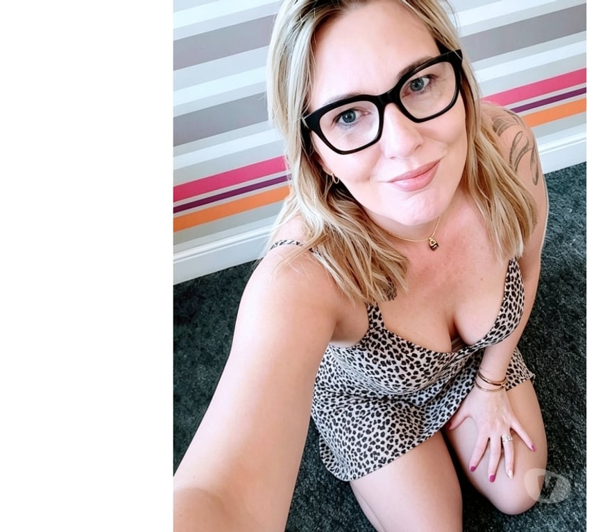 Adult Entertainment Oxfordshire Oxford - Photos for Online Playtime with english rachel